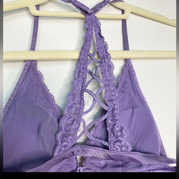 VICTORIA SECRET LAVENDER PLUNGE LACE CAGE RACERBACK BRALETTE XS - Picture 4 of 14